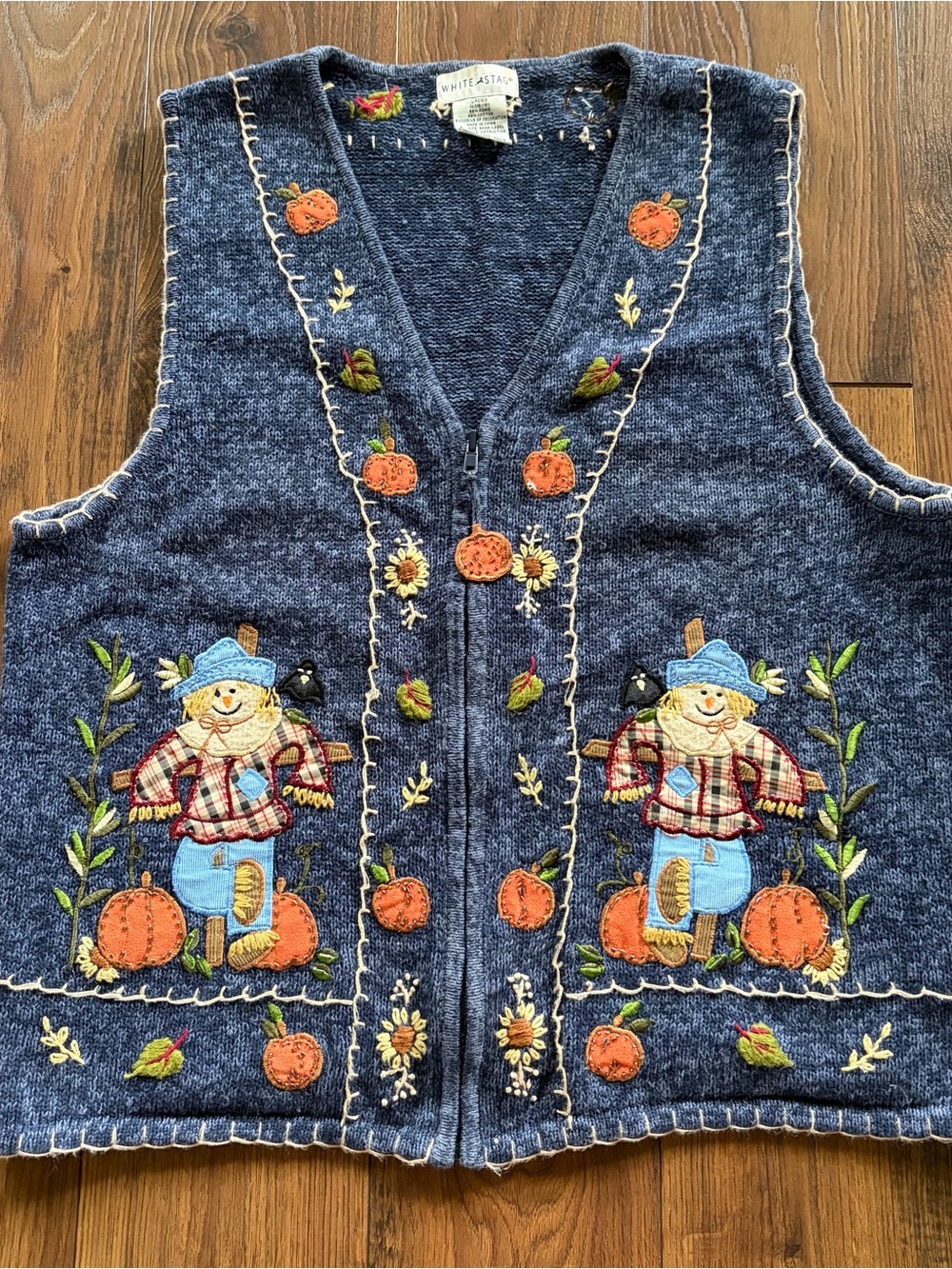 Vintage White Stag Women’s Fall Pumpkin Sweater Vest Blue XL